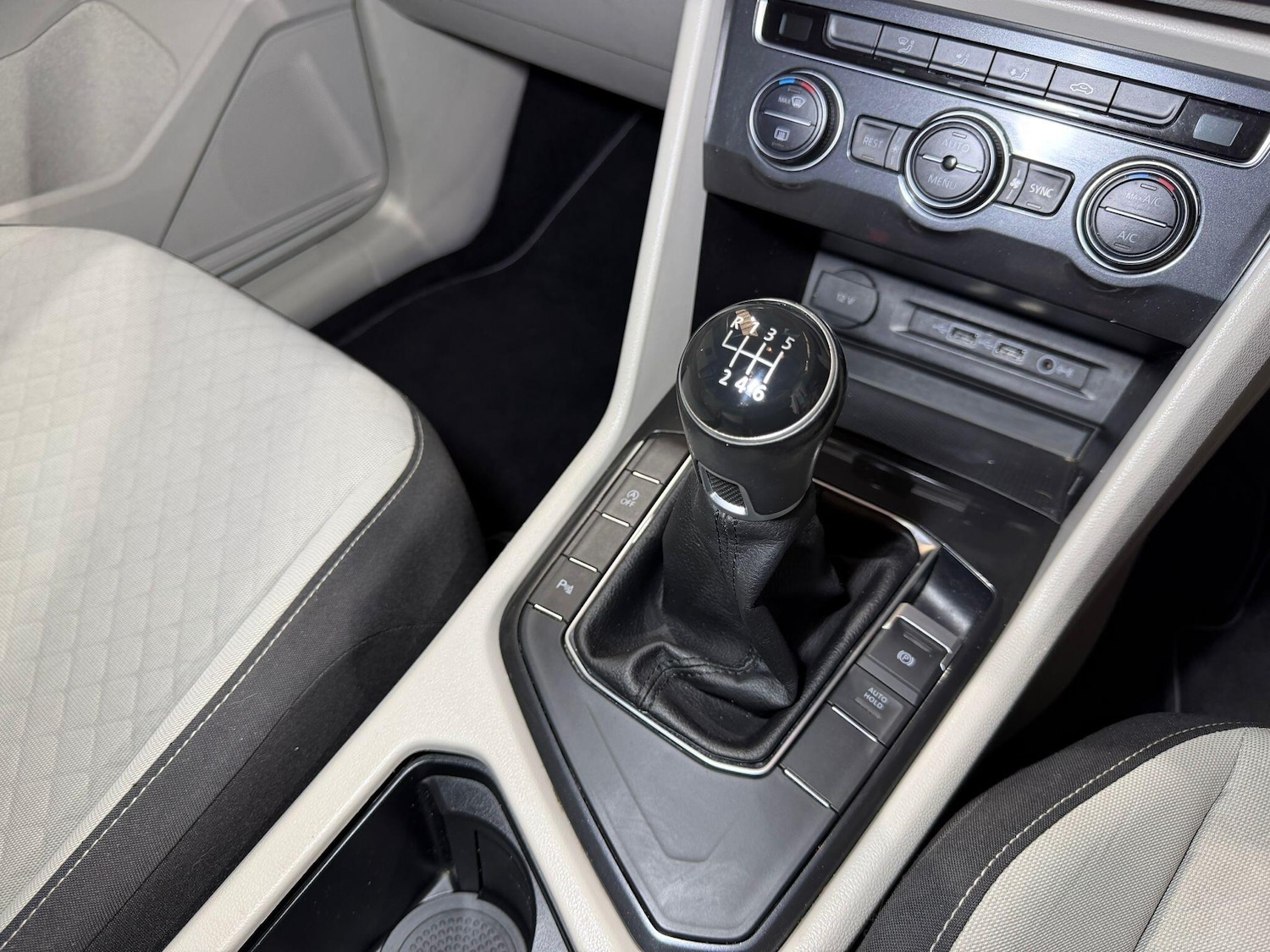 Used Volkswagen Tiguan for sale - 77670478: Photo 27