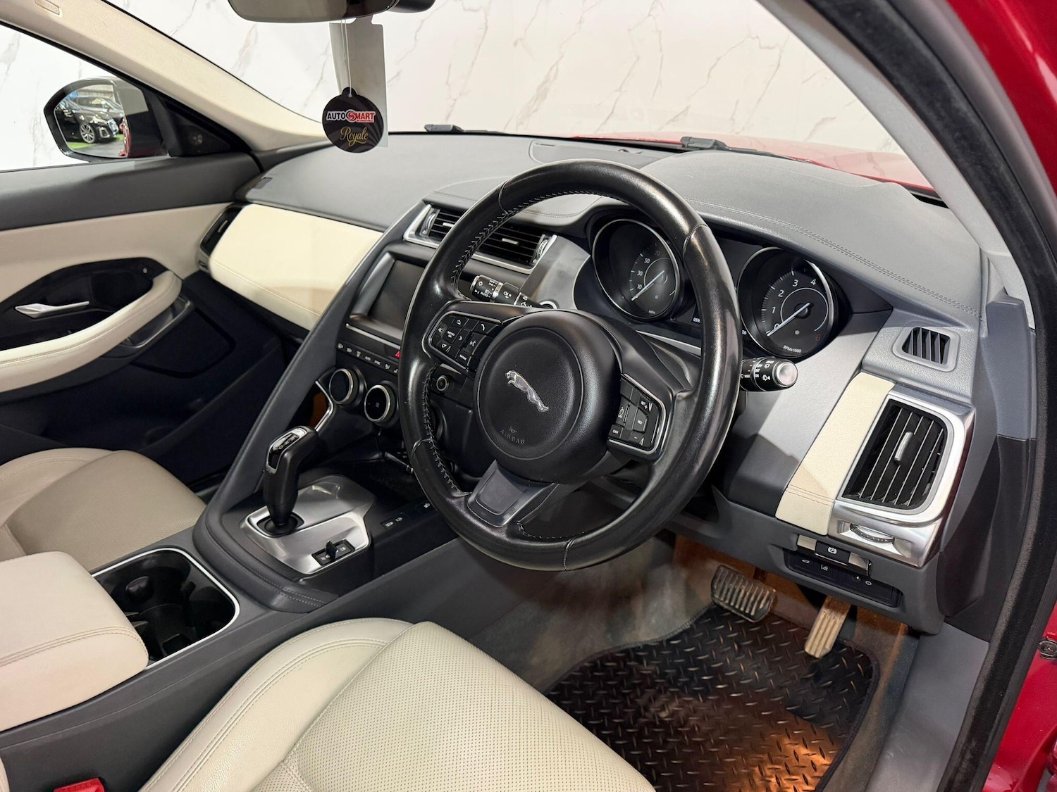 Used Jaguar E-Pace 2018 for sale - 78019908: Photo 11