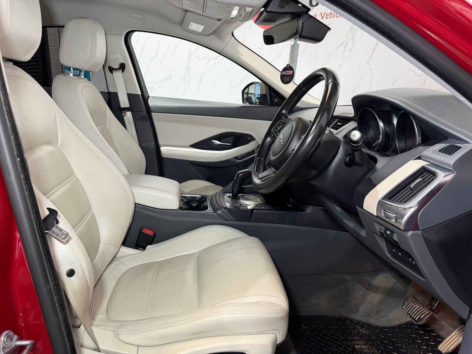 Used Jaguar E-Pace 2018 for sale - 78019908: Photo 12