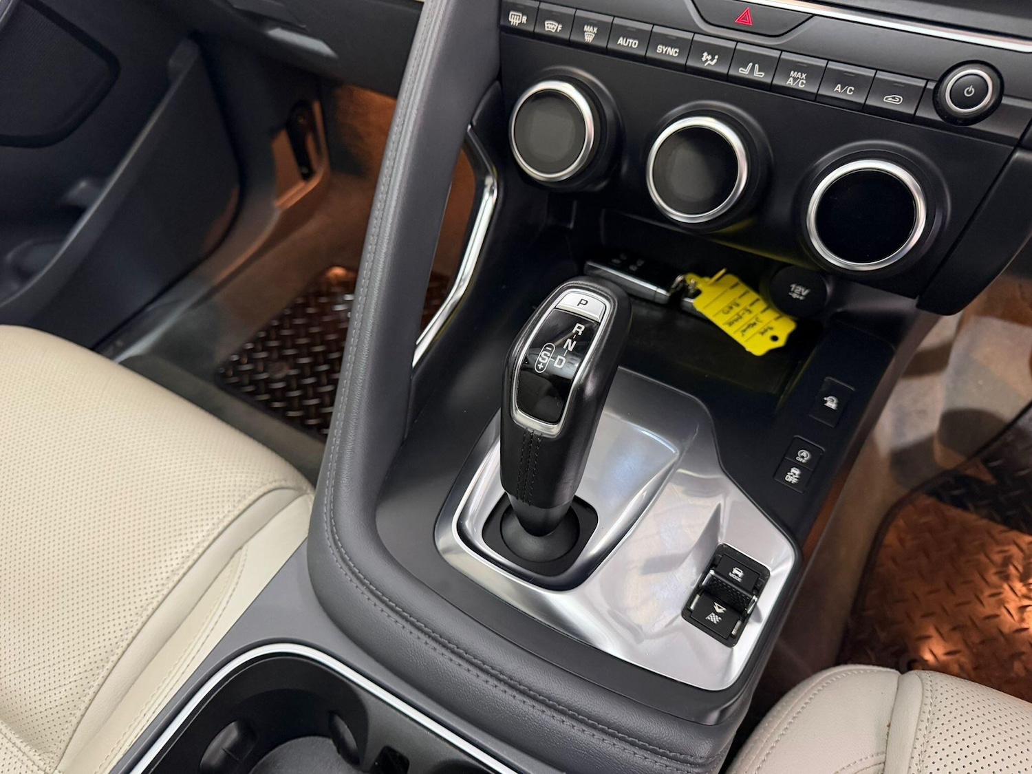 Used Jaguar E-Pace 2018 for sale - 78019908: Photo 25