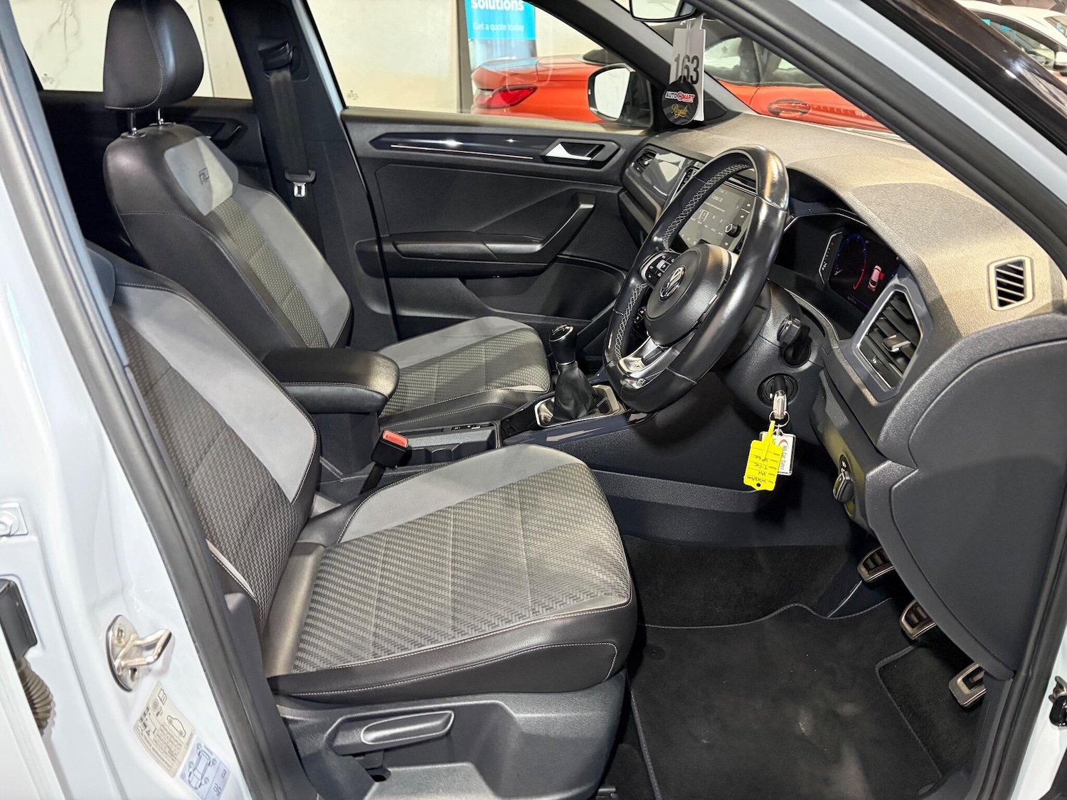 Used Volkswagen T-Roc 2018 for sale - 77081393: Photo 15