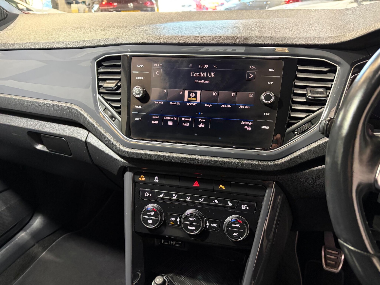 Used Volkswagen T-Roc 2018 for sale - 77081393: Photo 25