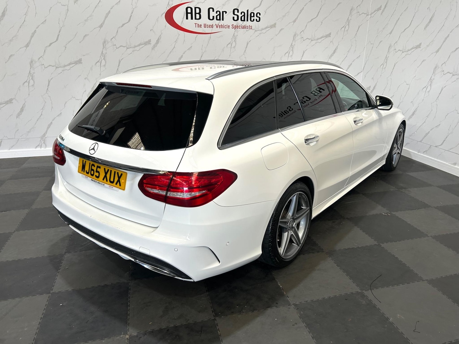 Used Mercedes-Benz C Class 2015 for sale - 77230466: Photo 10