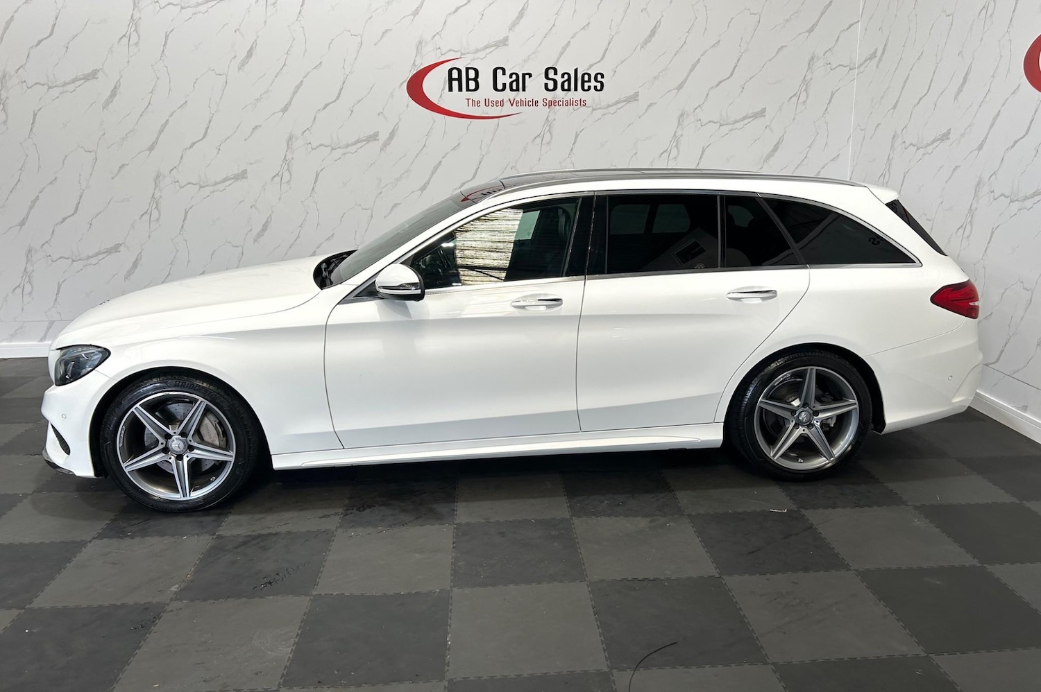 Used Mercedes-Benz C Class 2015 for sale - 77230466: Photo 5