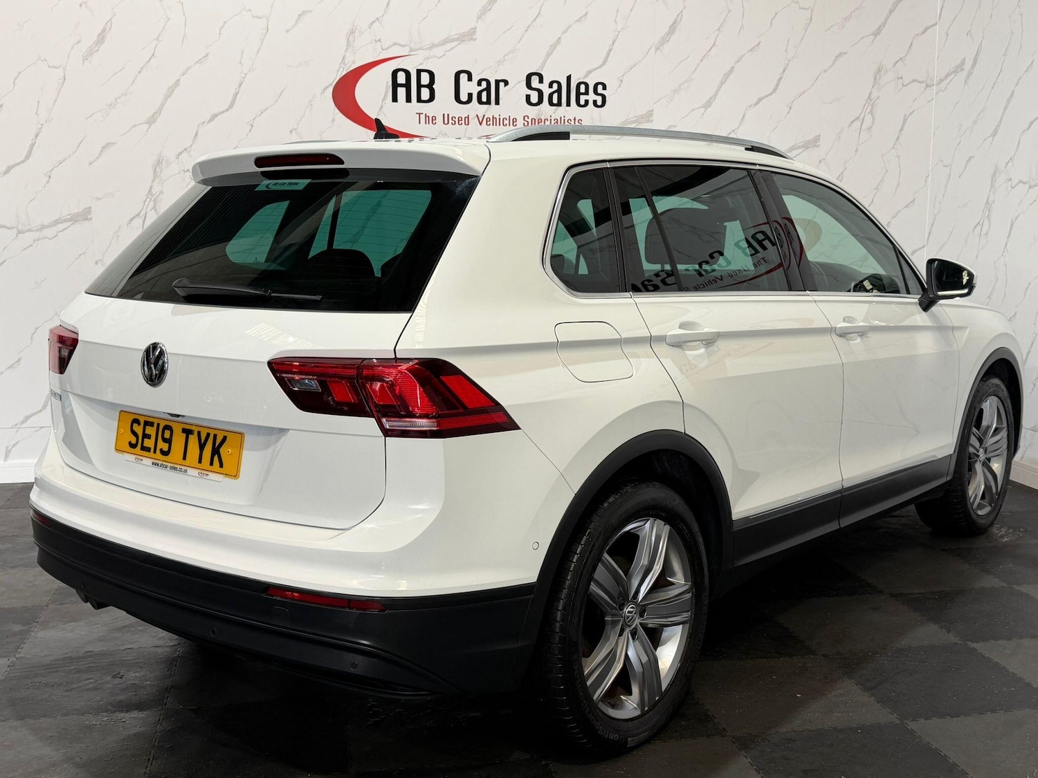 Used Volkswagen Tiguan 2019 for sale - 77940673: Photo 8