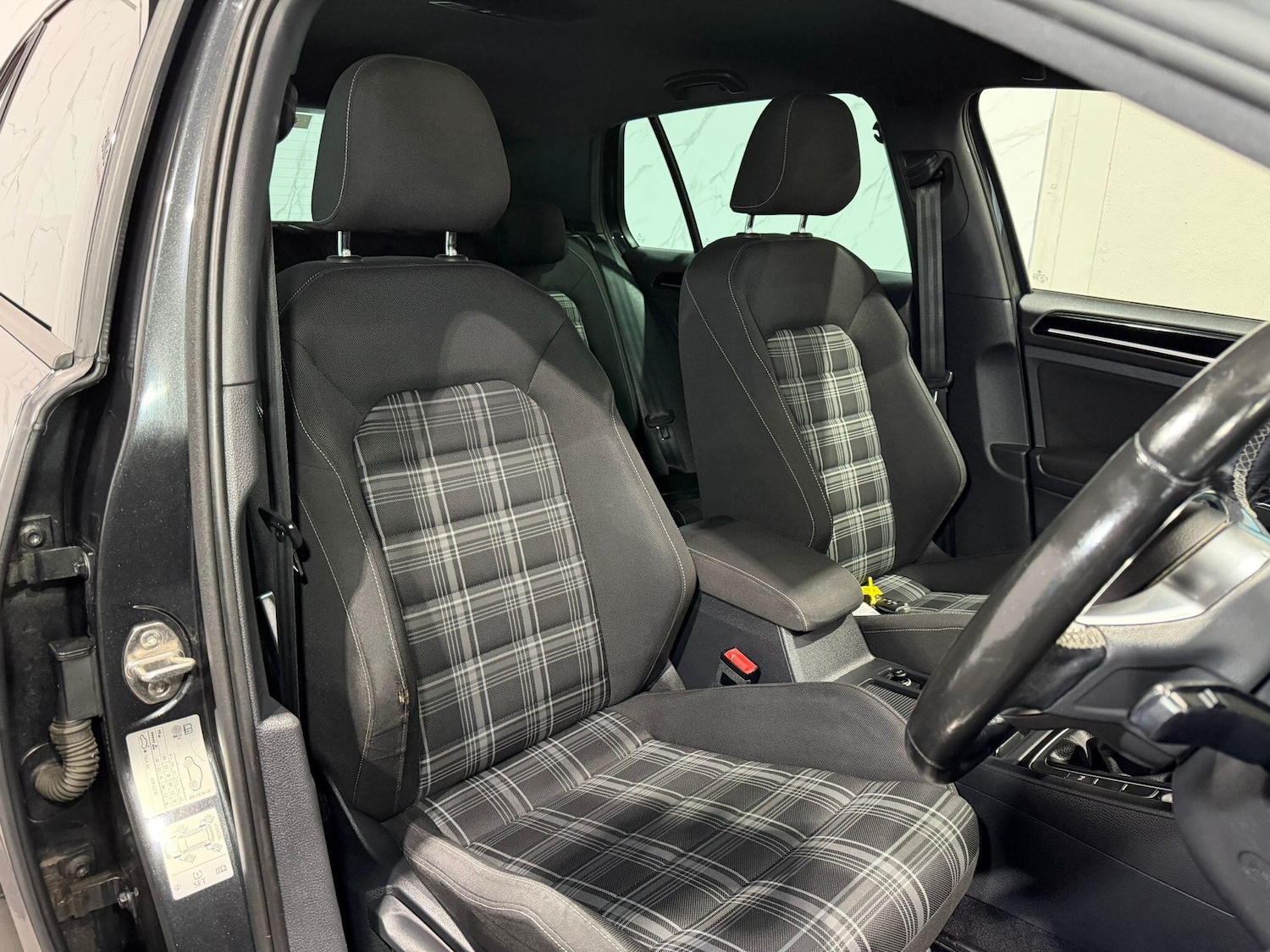 Used Volkswagen Golf 2016 for sale - 77783918: Photo 12