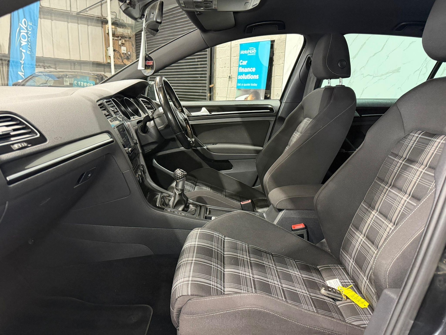 Used Volkswagen Golf 2016 for sale - 77783918: Photo 21