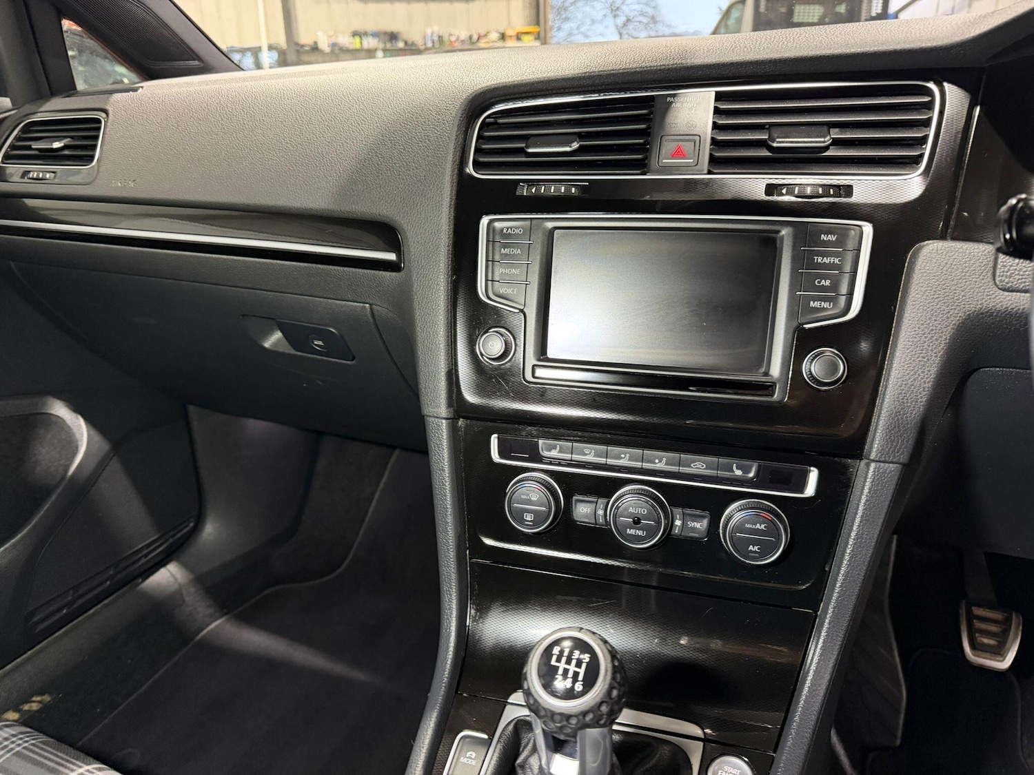 Used Volkswagen Golf 2016 for sale - 77783918: Photo 25