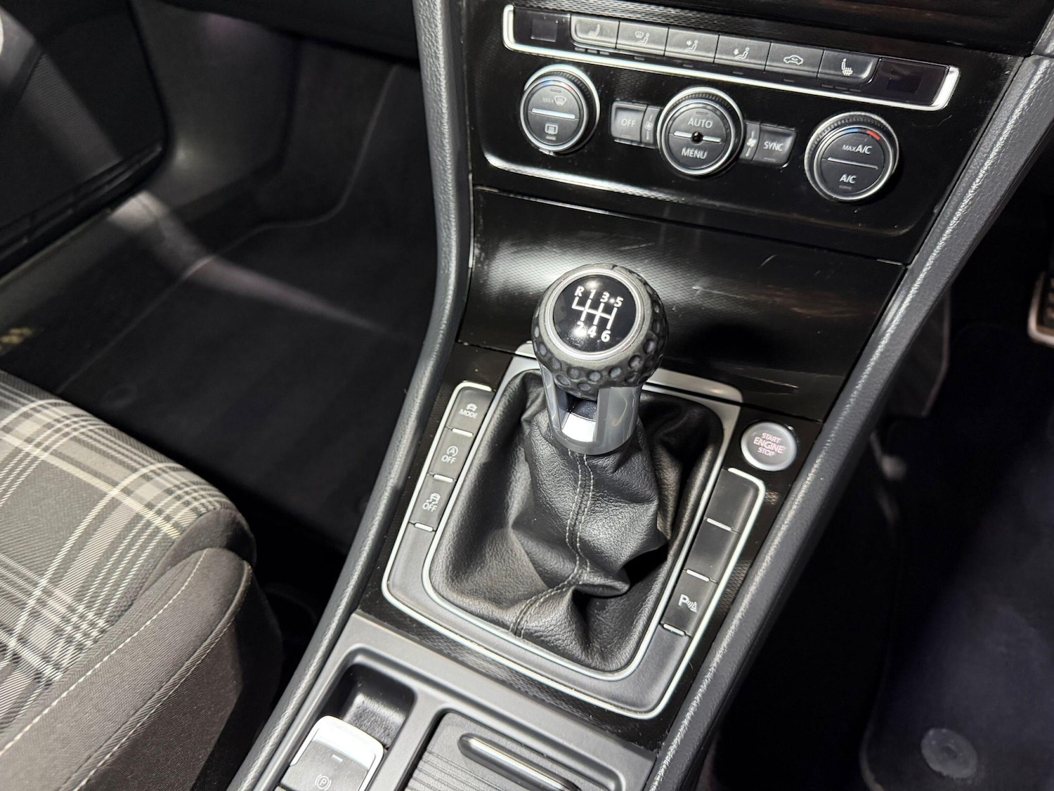 Used Volkswagen Golf 2016 for sale - 77783918: Photo 26