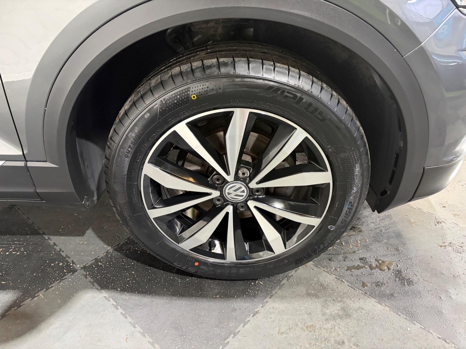 Used Volkswagen T-Roc 2019 for sale - 77657598: Photo 10