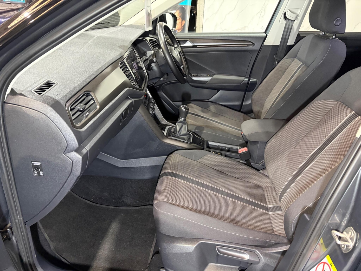 Used Volkswagen T-Roc 2019 for sale - 77657598: Photo 17