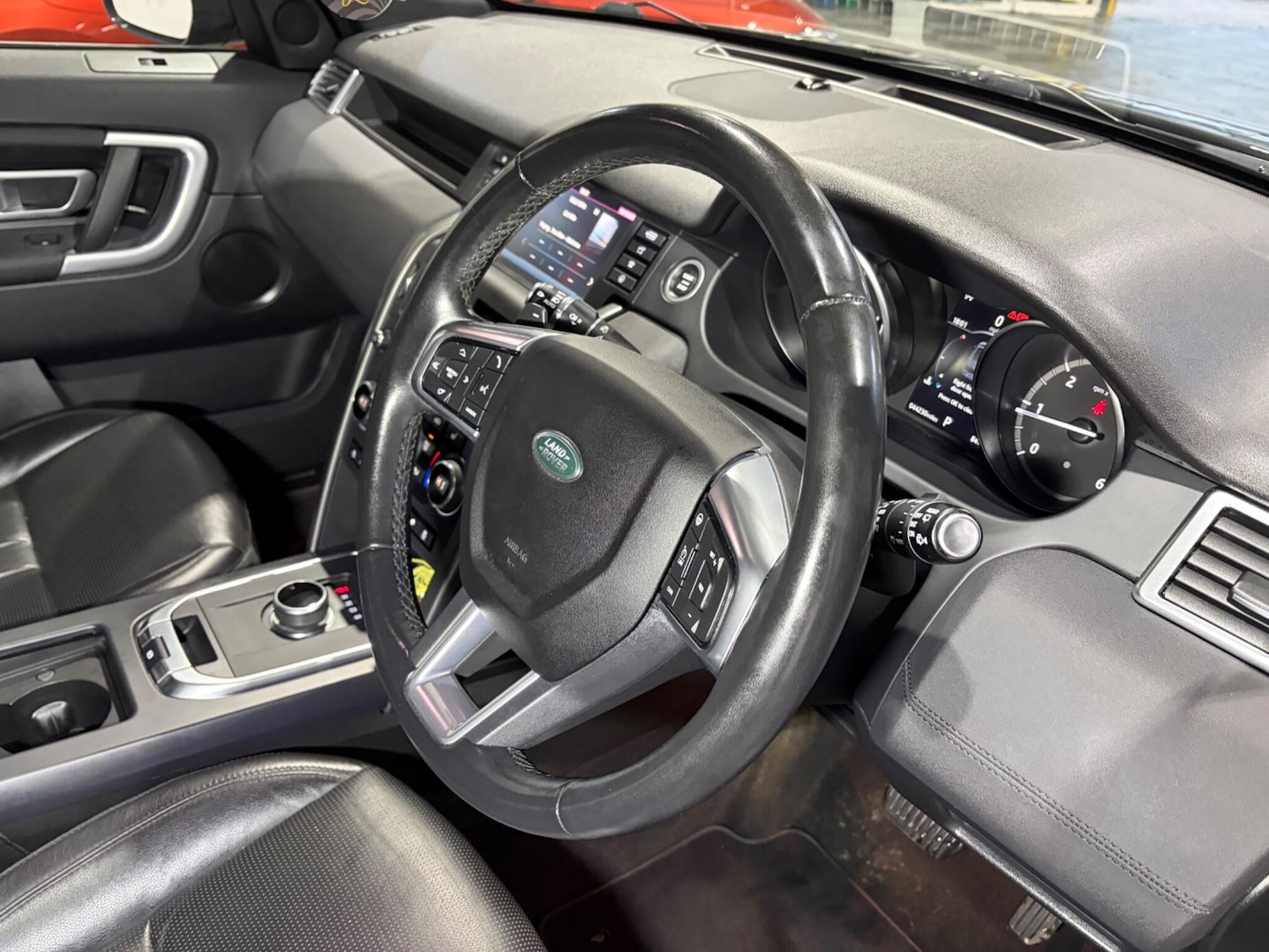 Used Land Rover Discovery Sport 2018 for sale - 77454931: Photo 24