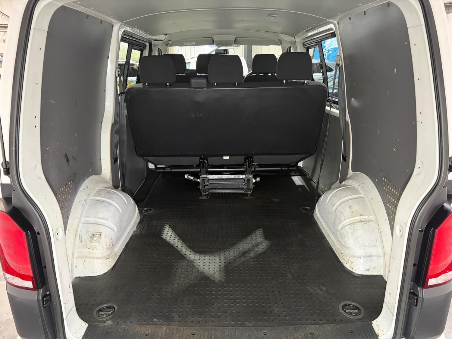 Used Volkswagen Transporter 2020 for sale - 77376797: Photo 25