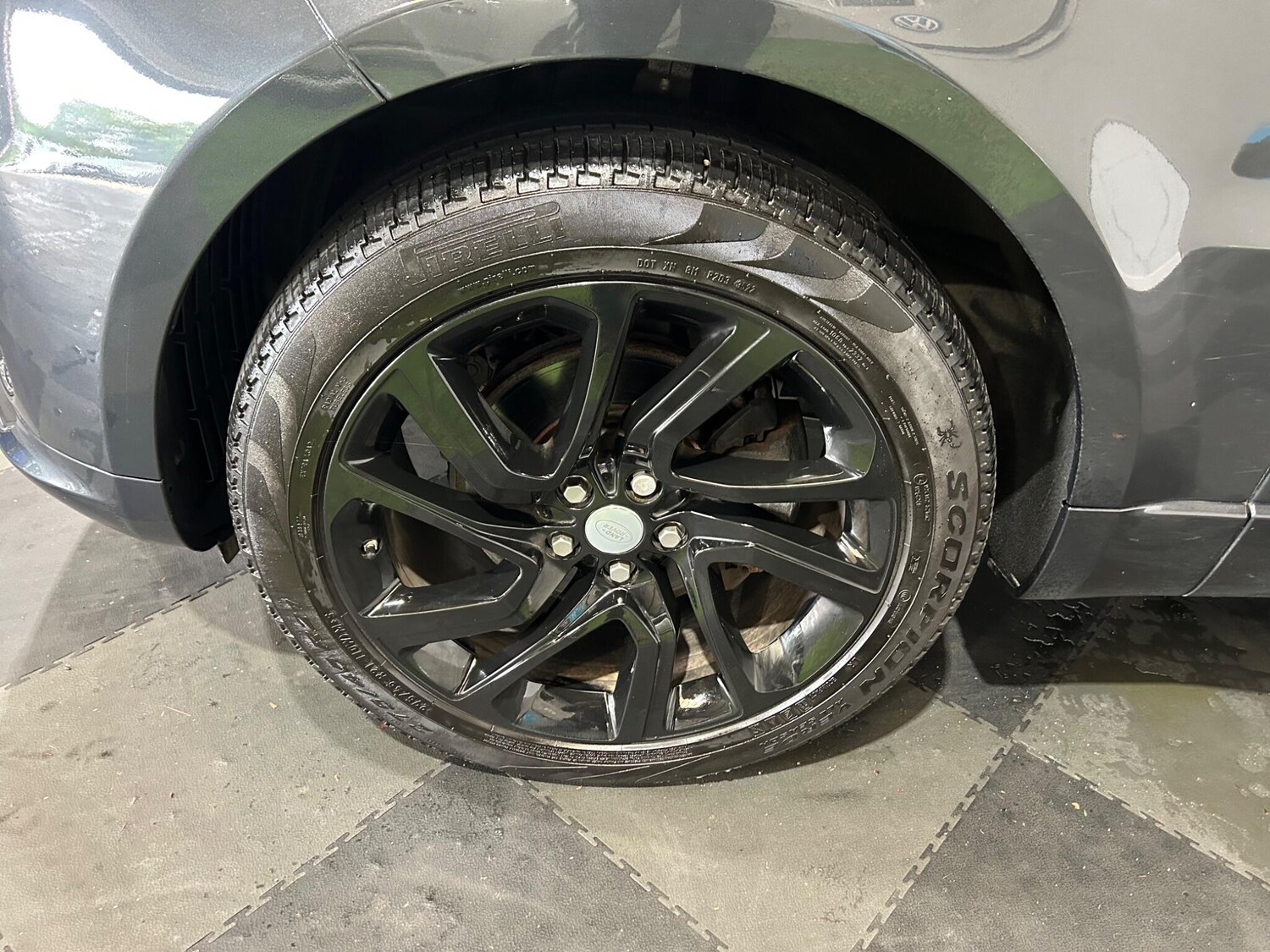 Used Land Rover Range Rover Sport 2018 for sale - 76085488: Photo 12