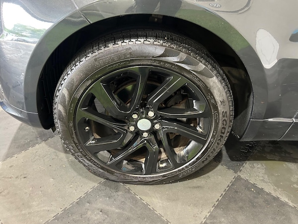 Used Land Rover Range Rover Sport 2018 for sale - 76085488: Photo 12