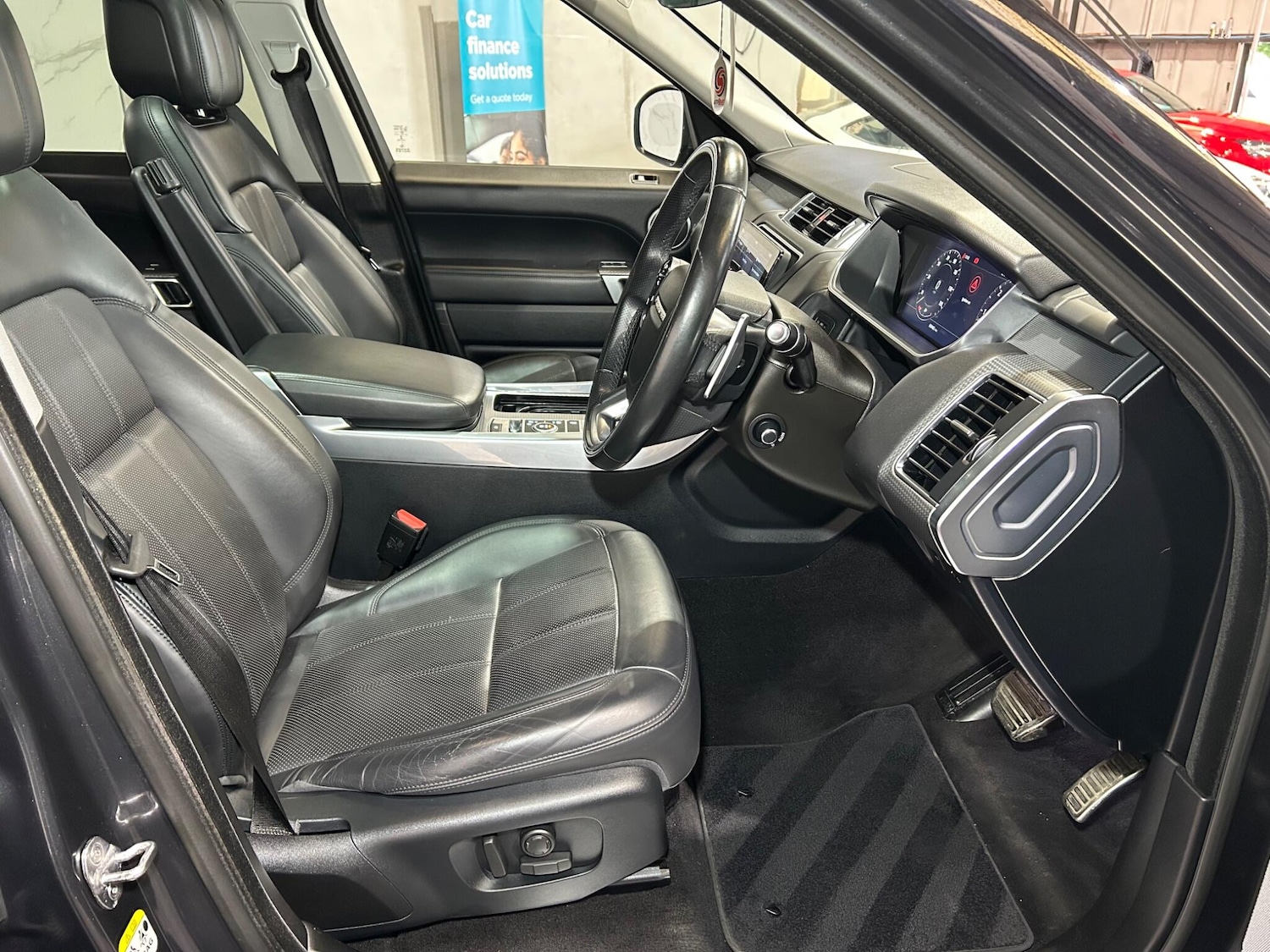 Used Land Rover Range Rover Sport 2018 for sale - 76085488: Photo 15