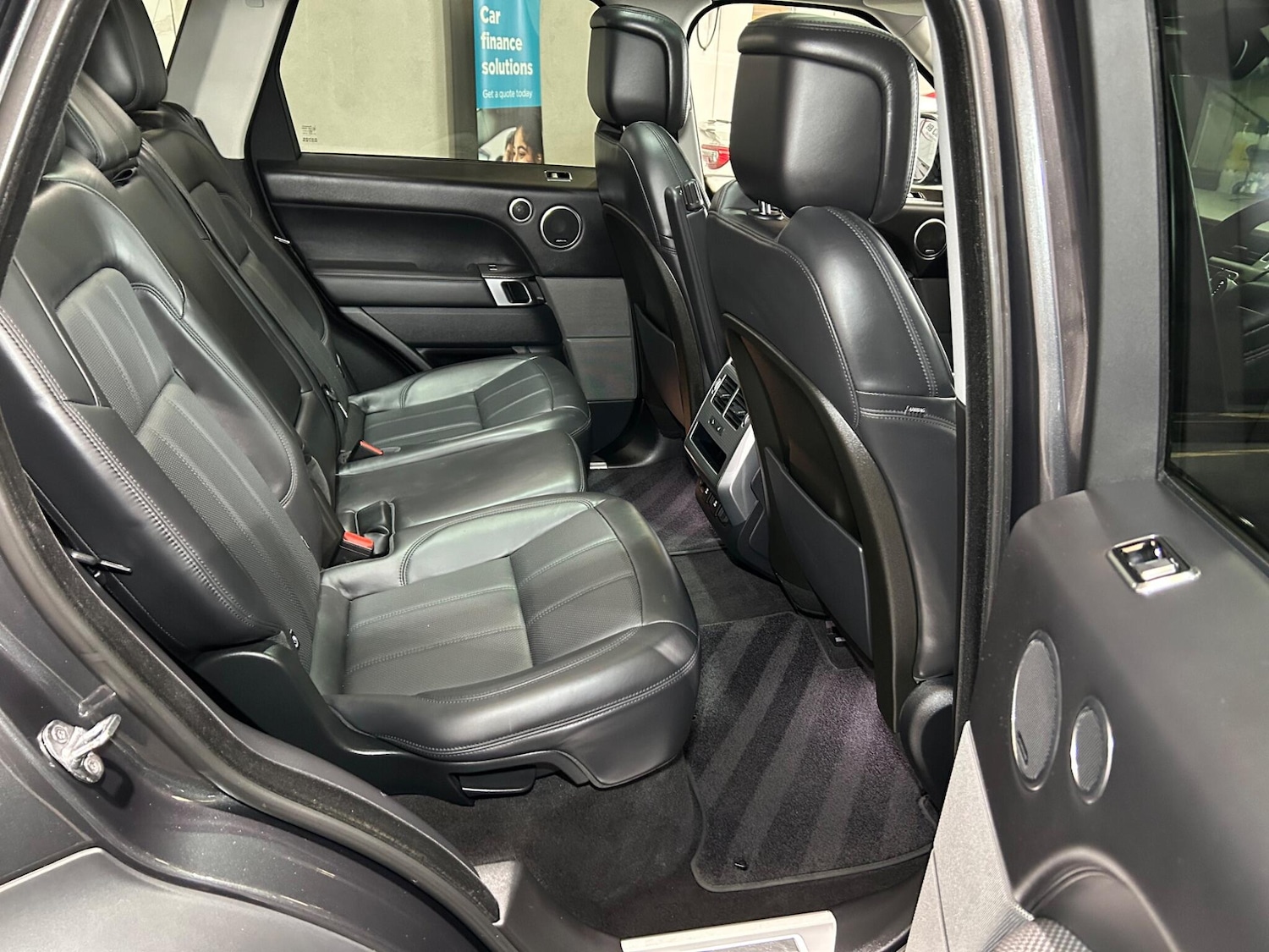 Used Land Rover Range Rover Sport 2018 for sale - 76085488: Photo 17