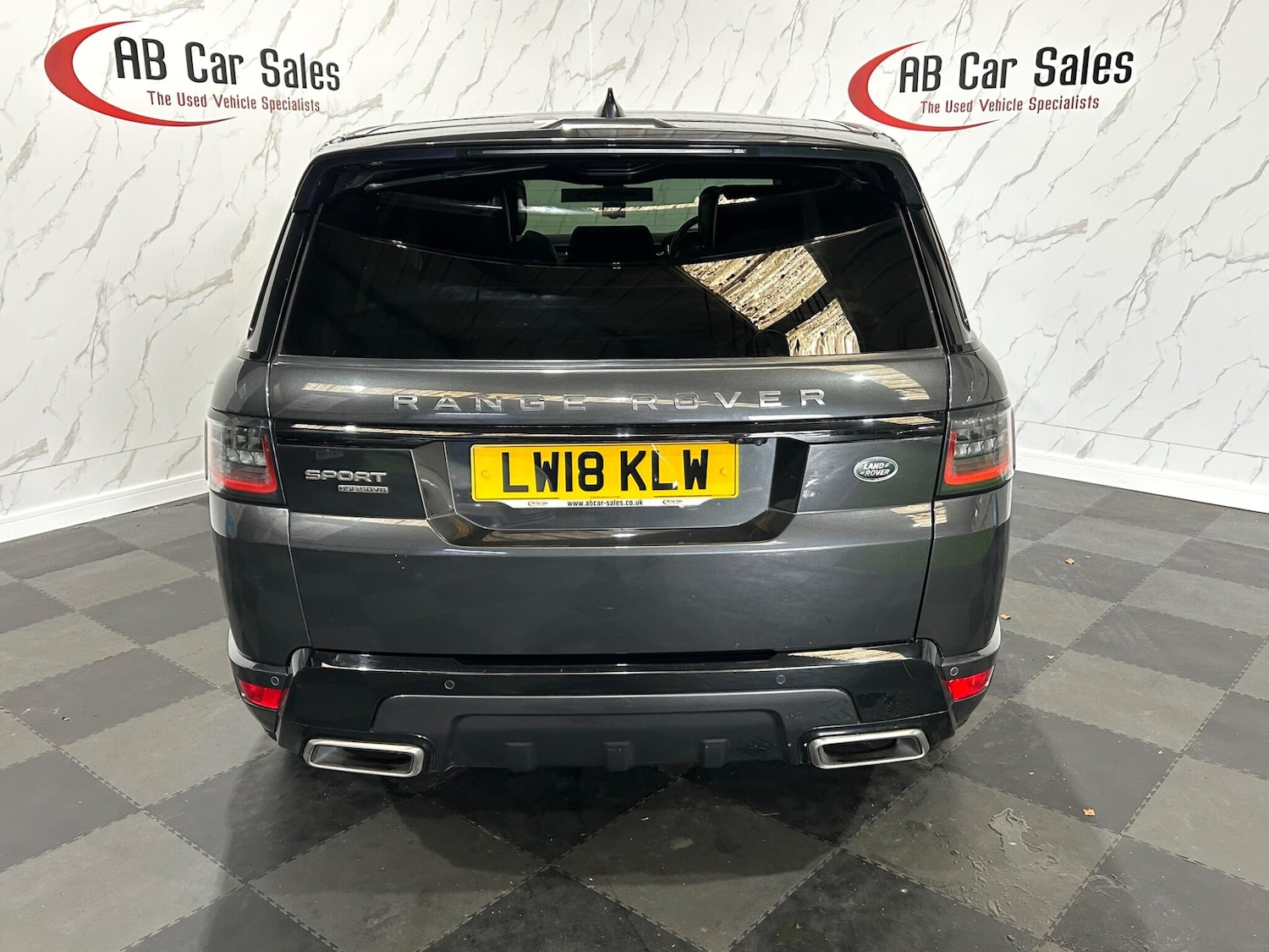 Used Land Rover Range Rover Sport 2018 for sale - 76085488: Photo 4