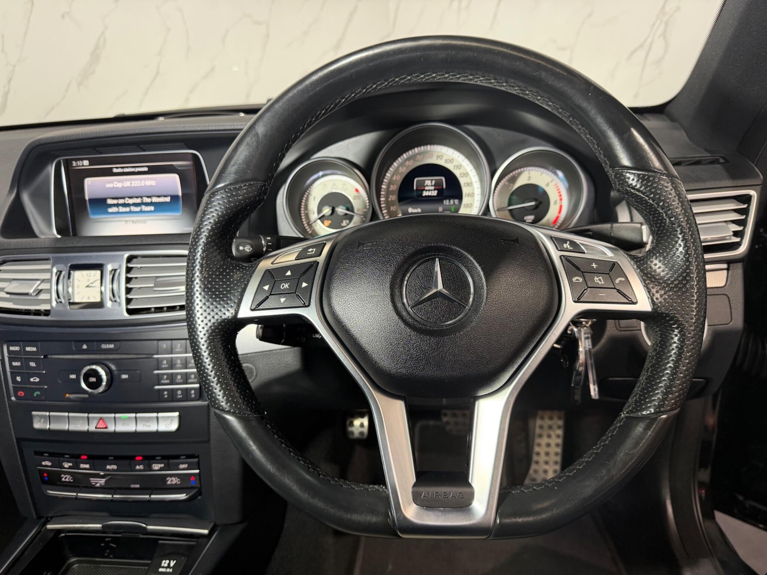 Used Mercedes-Benz E Class 2015 for sale - 77559796: Photo 23