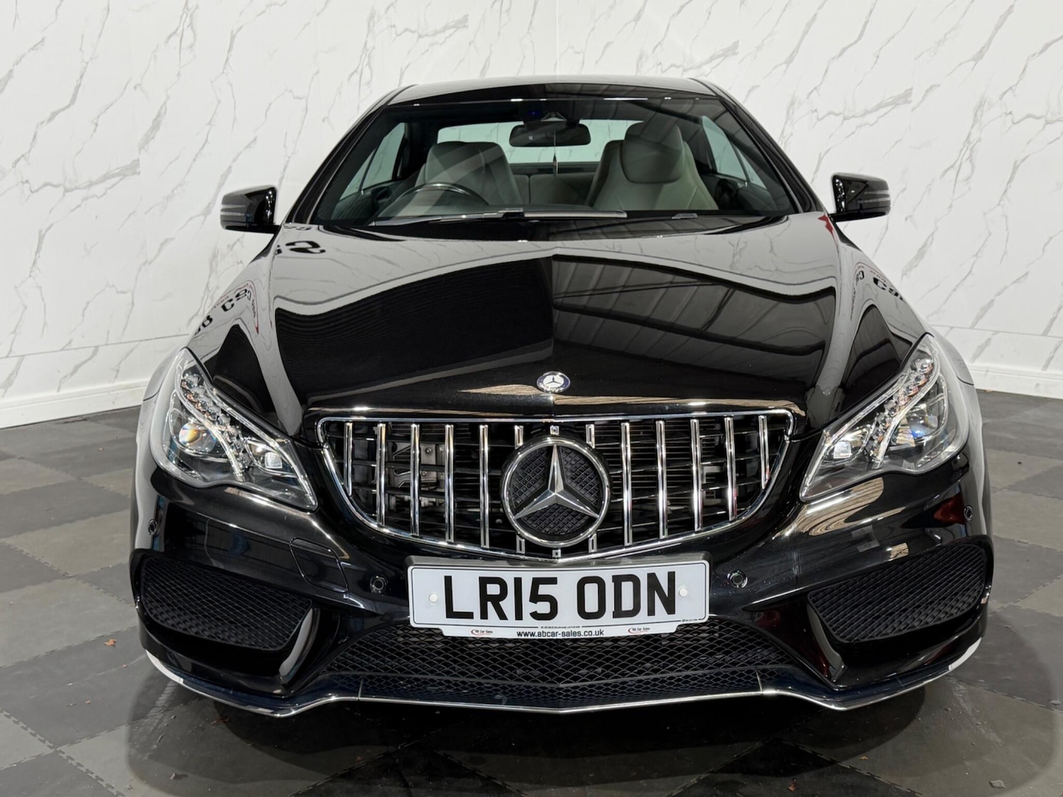 Used Mercedes-Benz E Class 2015 for sale - 77559796: Photo 3