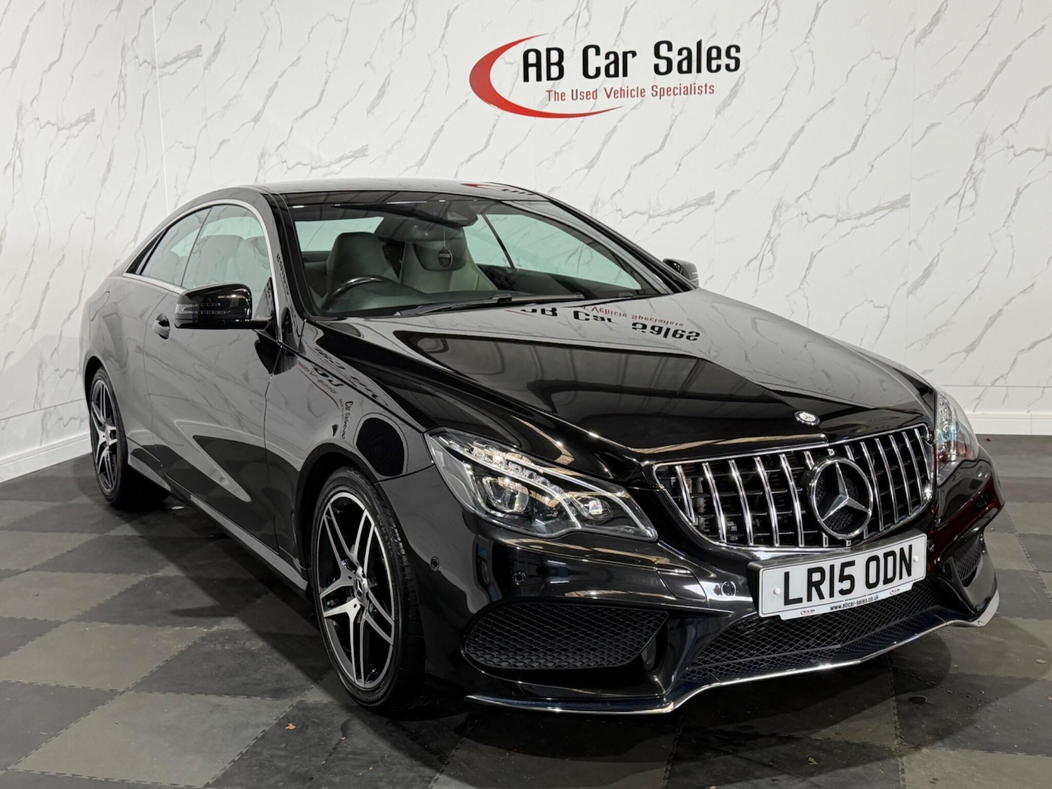 Used Mercedes-Benz E Class 2015 for sale - 77559796: Photo 5