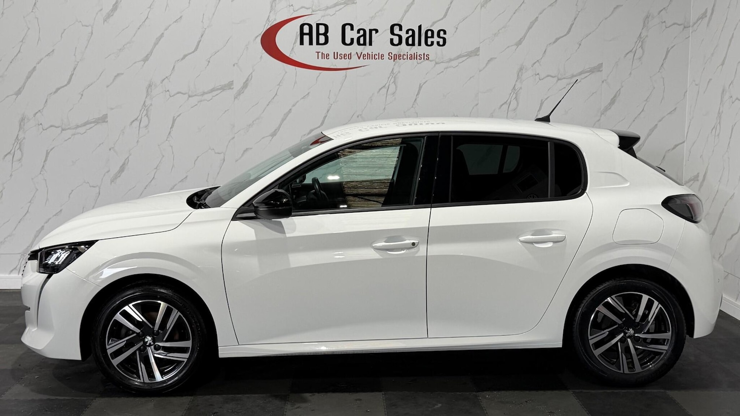 Used Peugeot 208 2022 for sale - 77624904: Photo 8