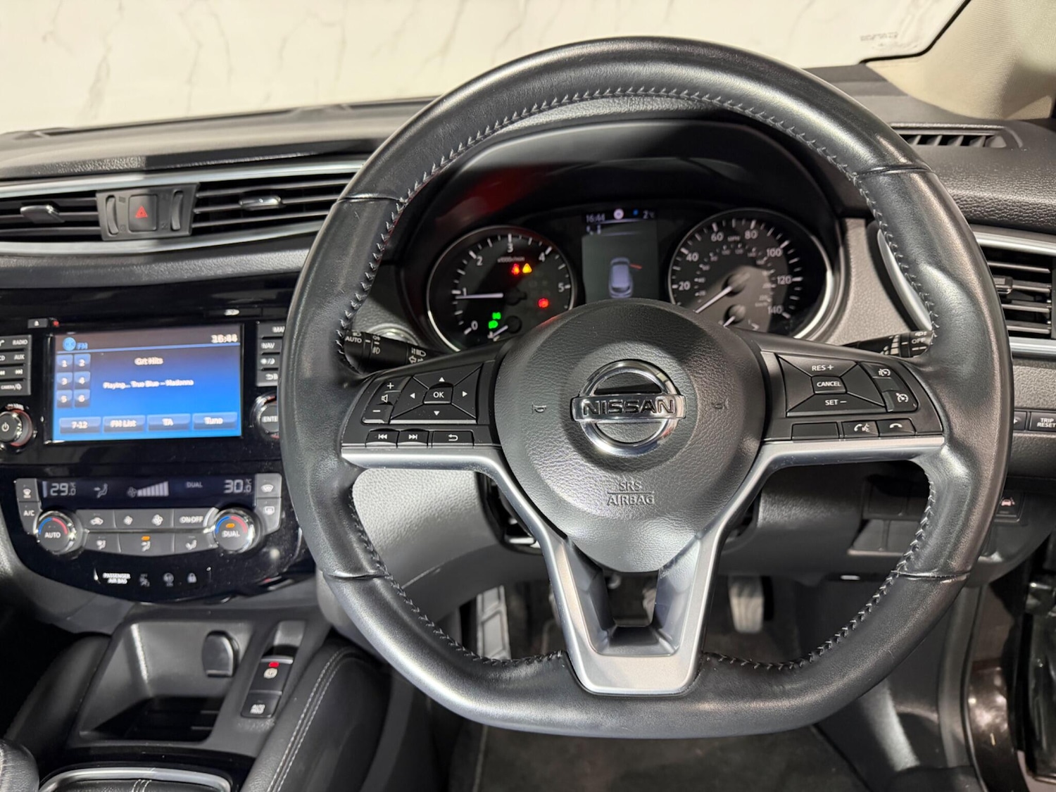 Used Nissan Qashqai 2018 for sale - 77101856: Photo 25