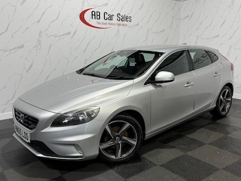 Used Volvo V40 2015 for sale - 78275973: Photo