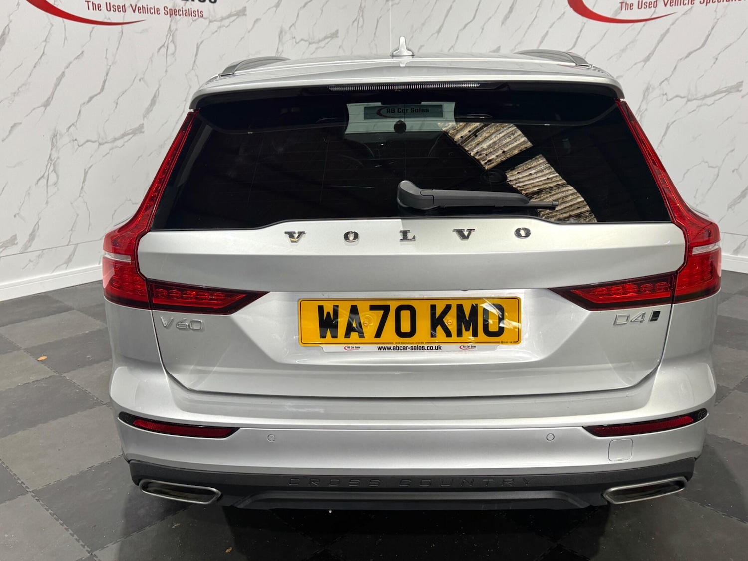 Used Volvo V60 2020 for sale - 76994581: Photo 4