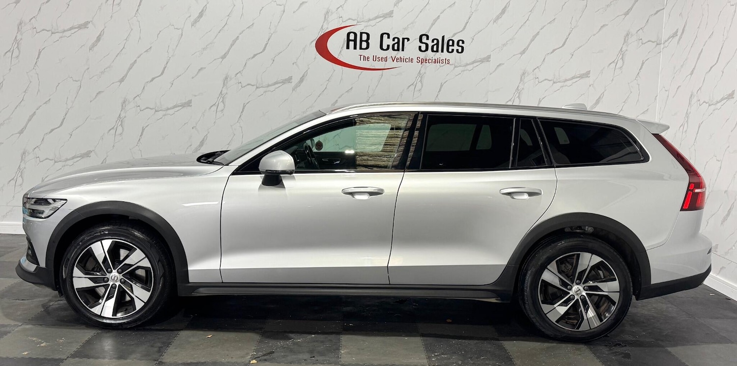 Used Volvo V60 2020 for sale - 76994581: Photo 5