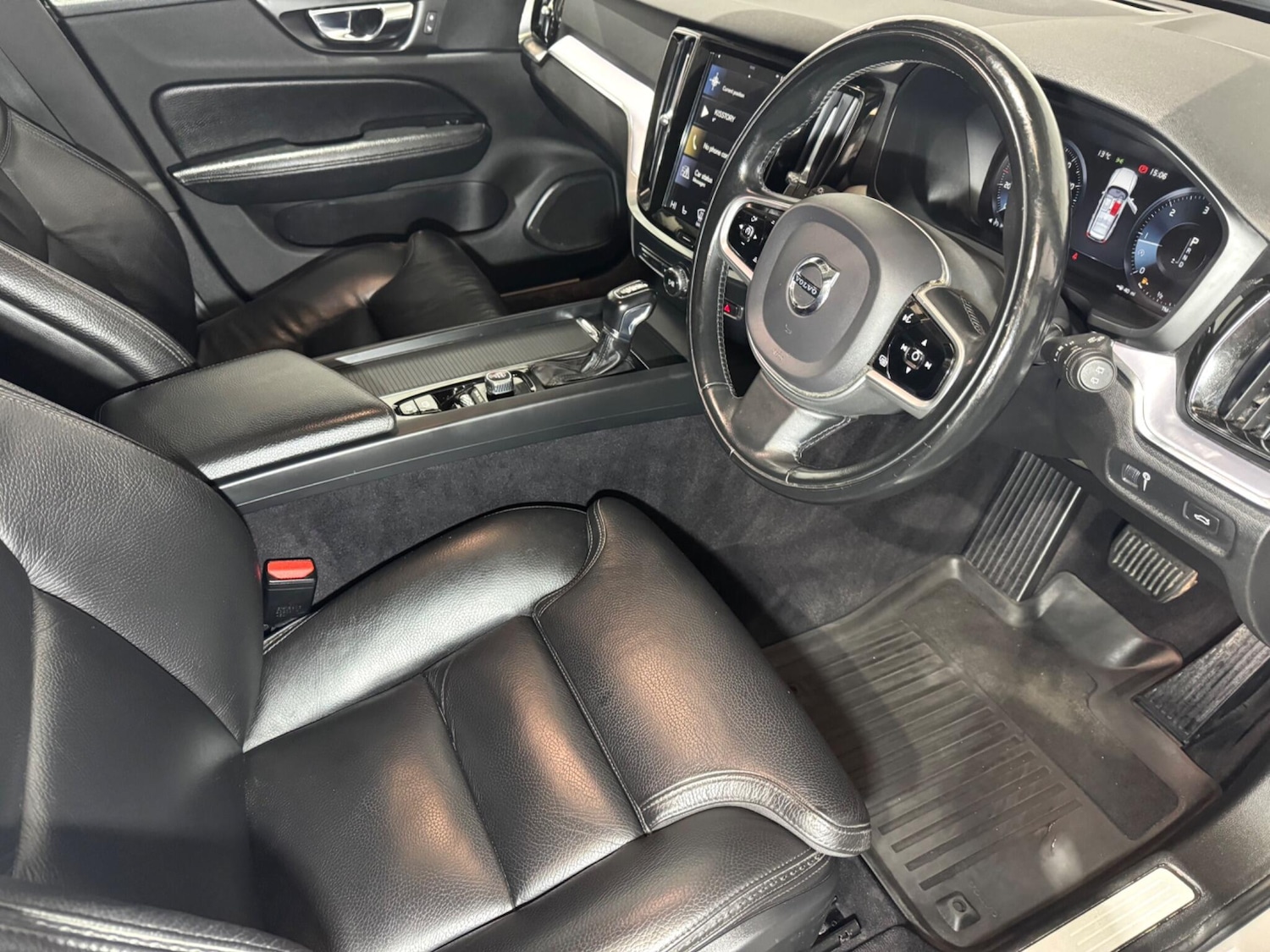 Used Volvo V60 2020 for sale - 76994581: Photo 9