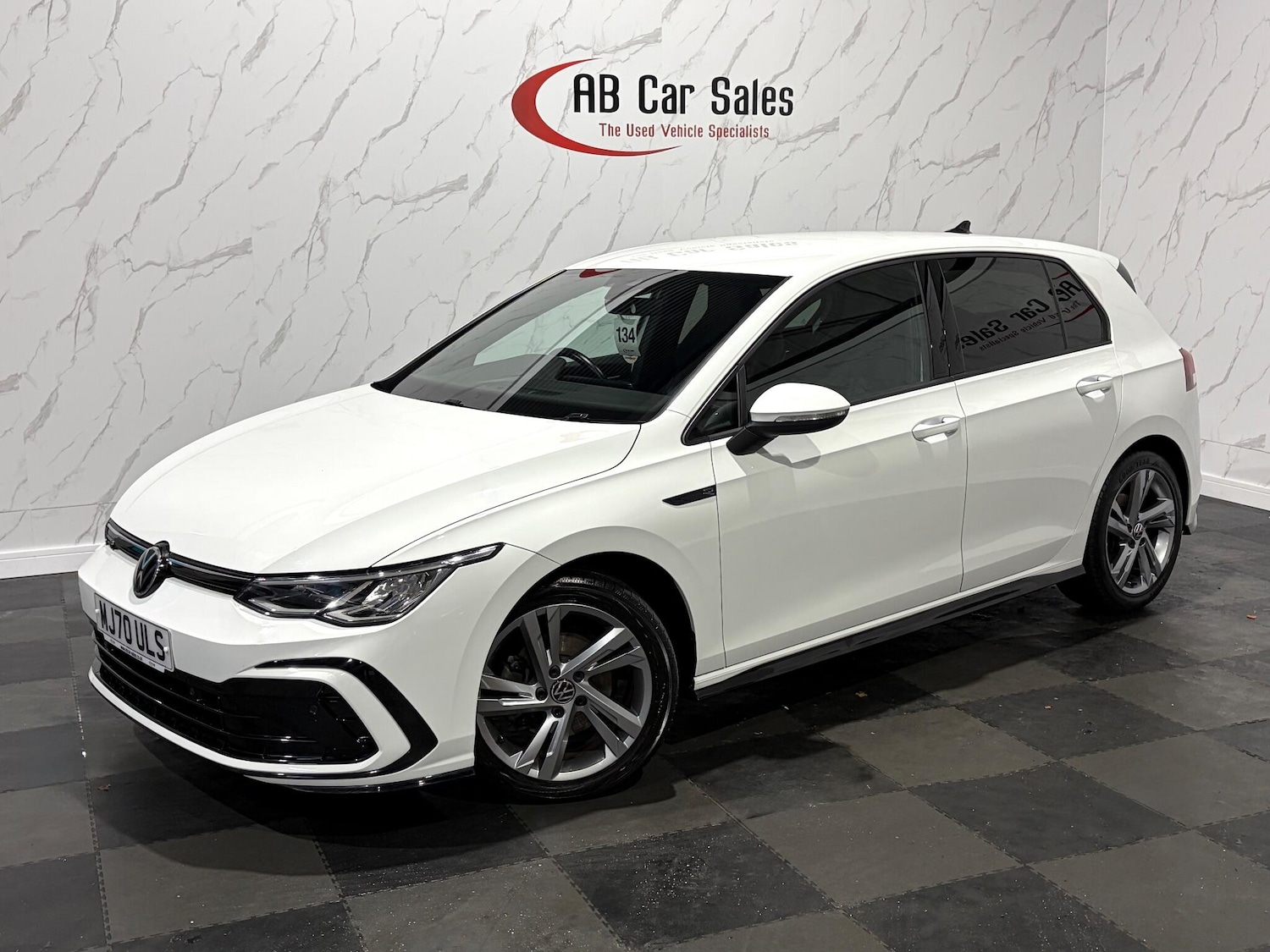 Used Volkswagen Golf 2020 for sale - 76424625: Photo 1
