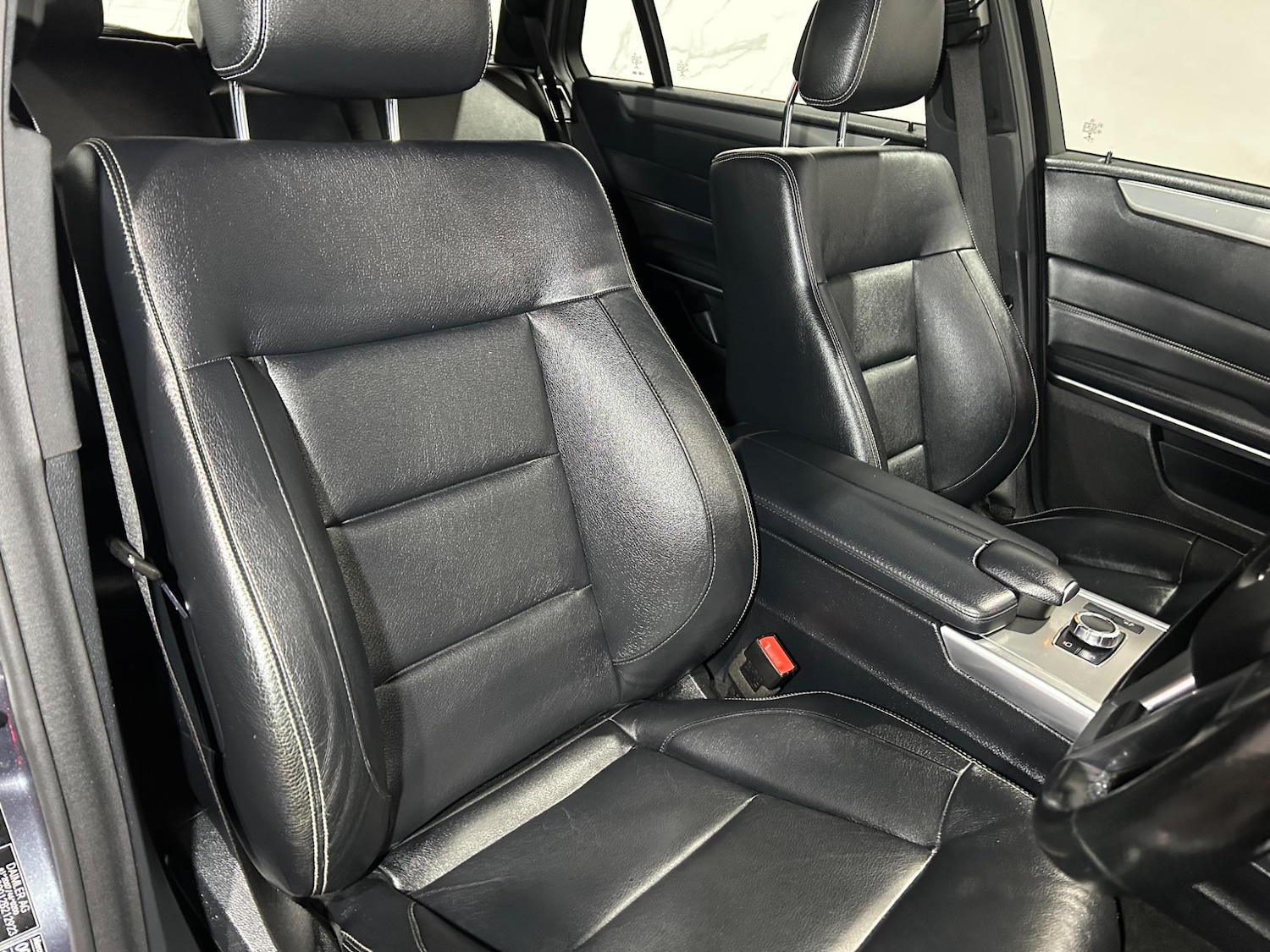 Used Mercedes-Benz E-Class 2015 for sale - 76099470: Photo 22