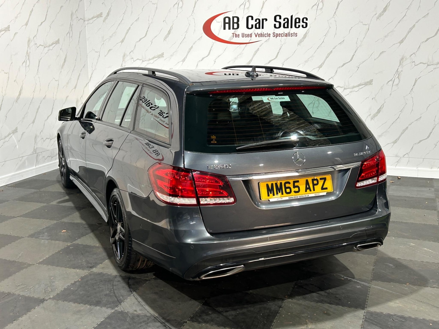 Used Mercedes-Benz E-Class 2015 for sale - 76099470: Photo 7