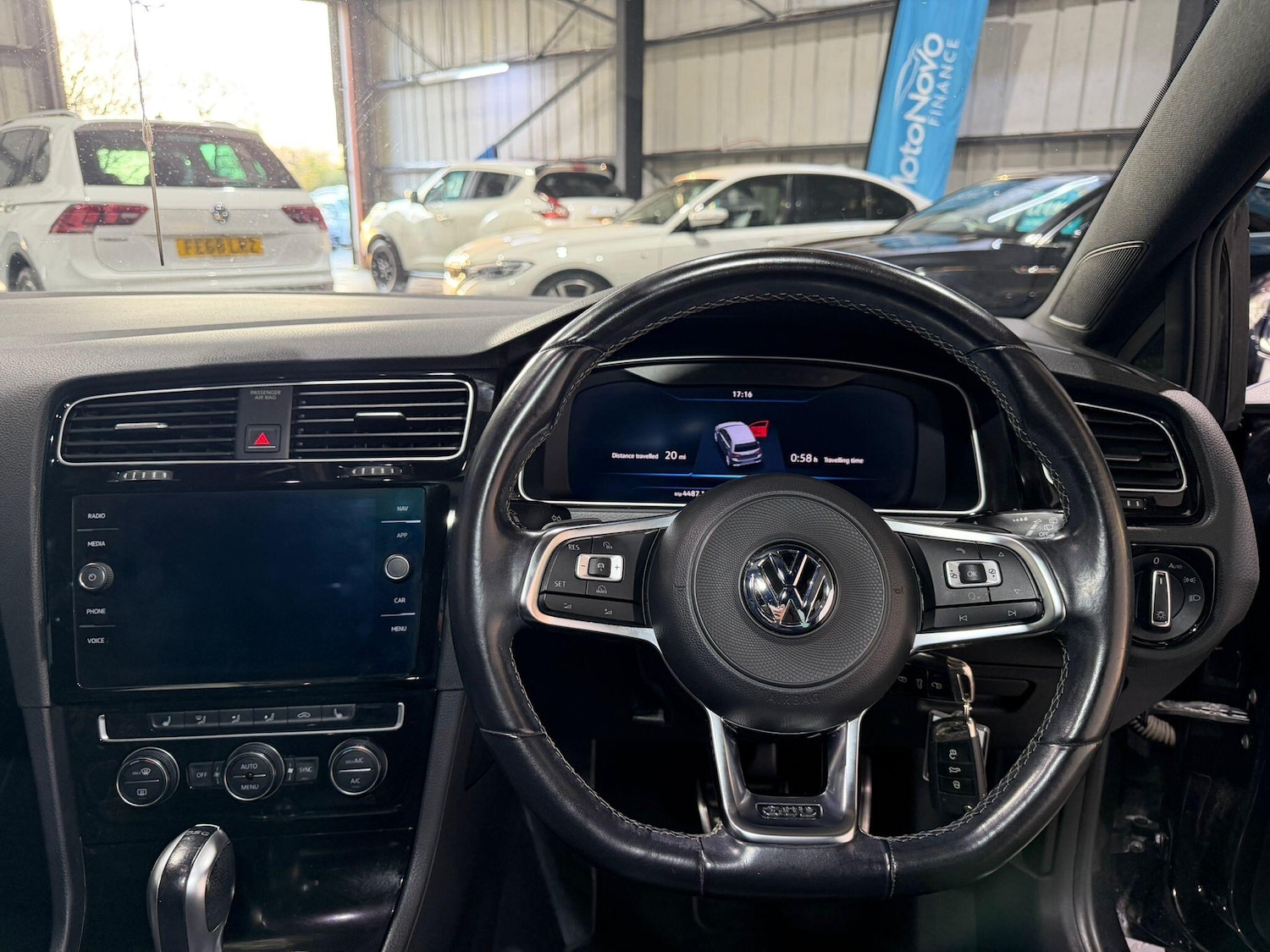 Used Volkswagen Golf 2018 for sale - 77769240: Photo 24