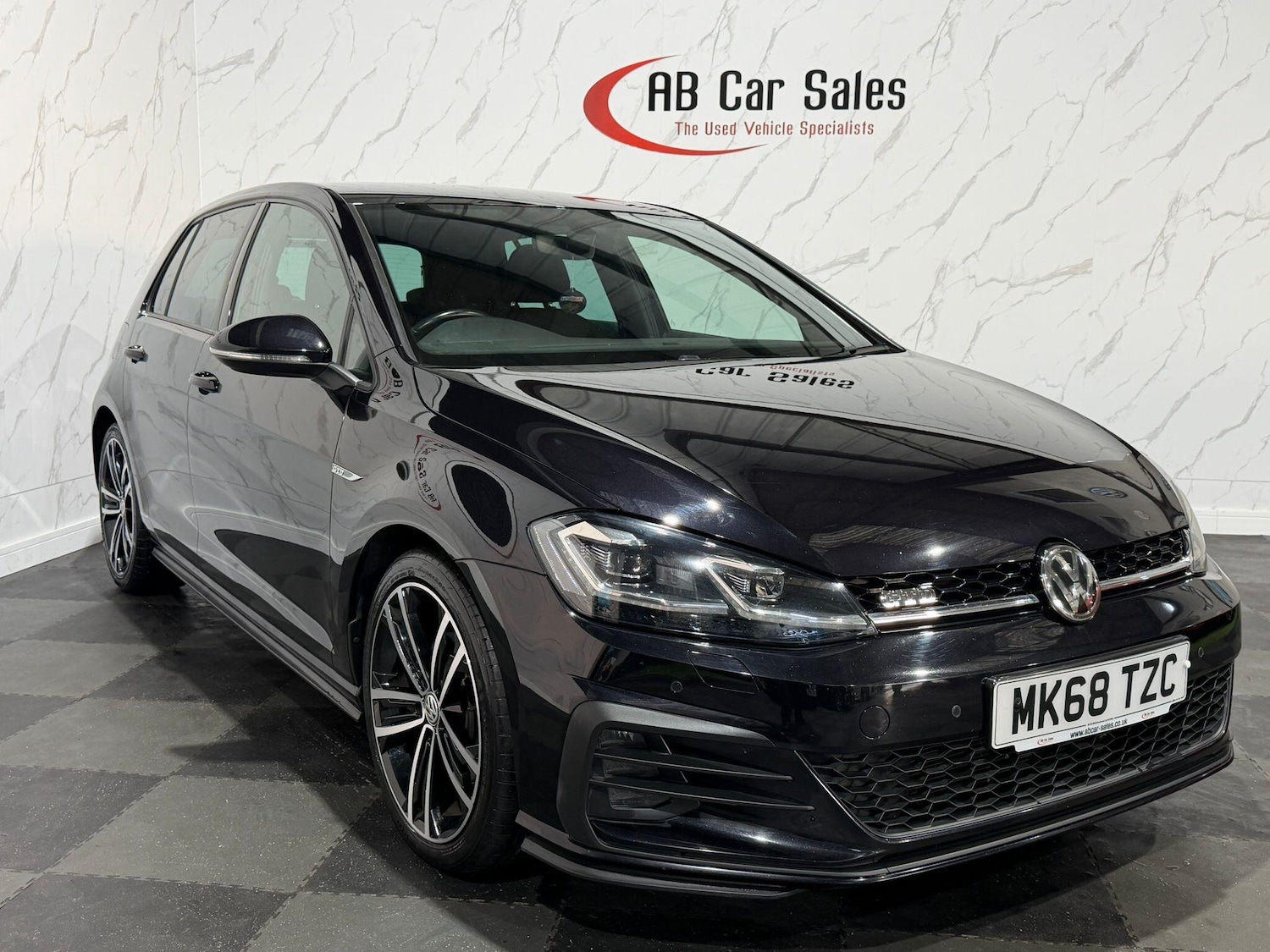 Used Volkswagen Golf 2018 for sale - 77769240: Photo 8