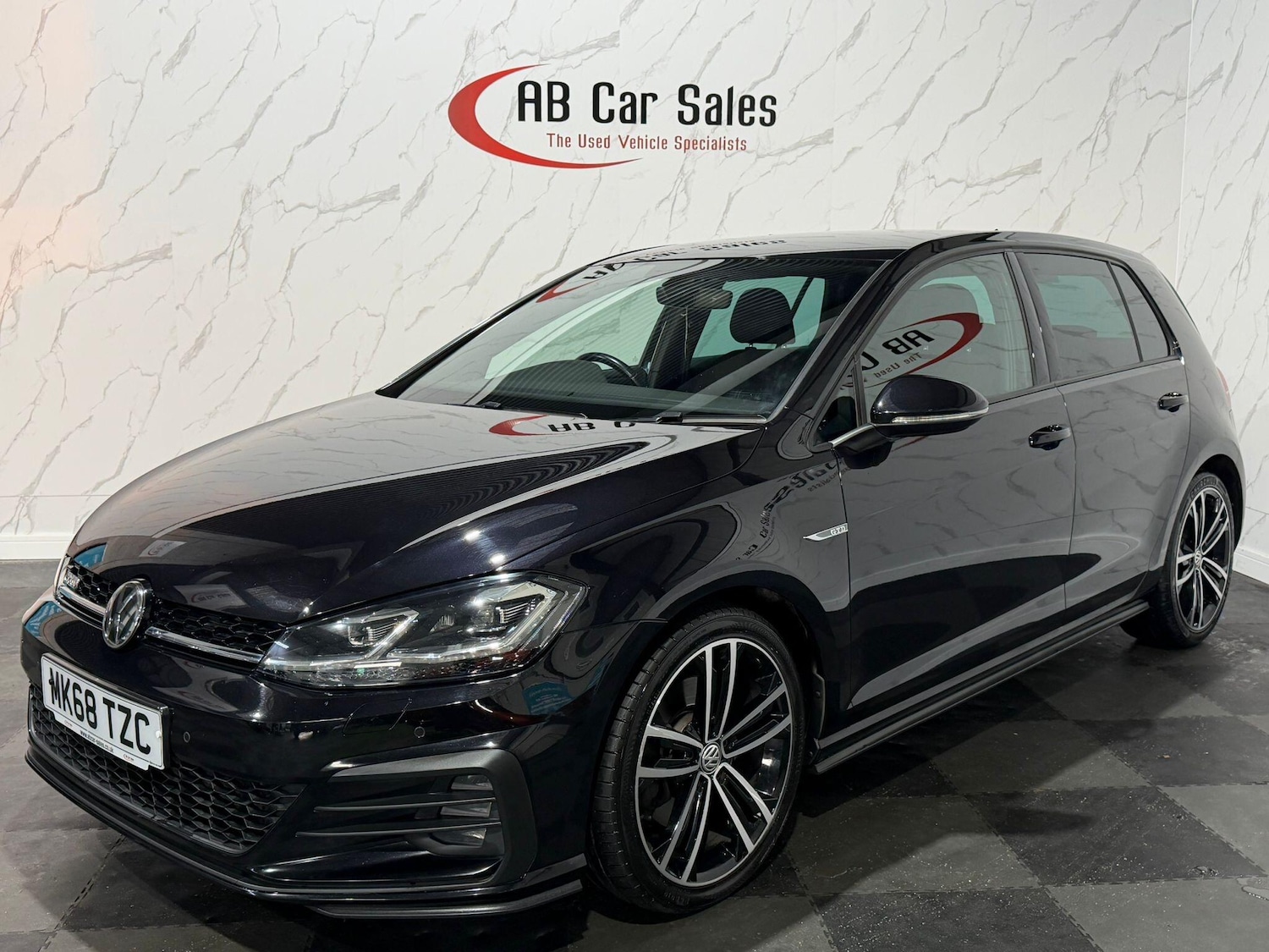 Used Volkswagen Golf 2018 for sale - 77769240: Photo 9