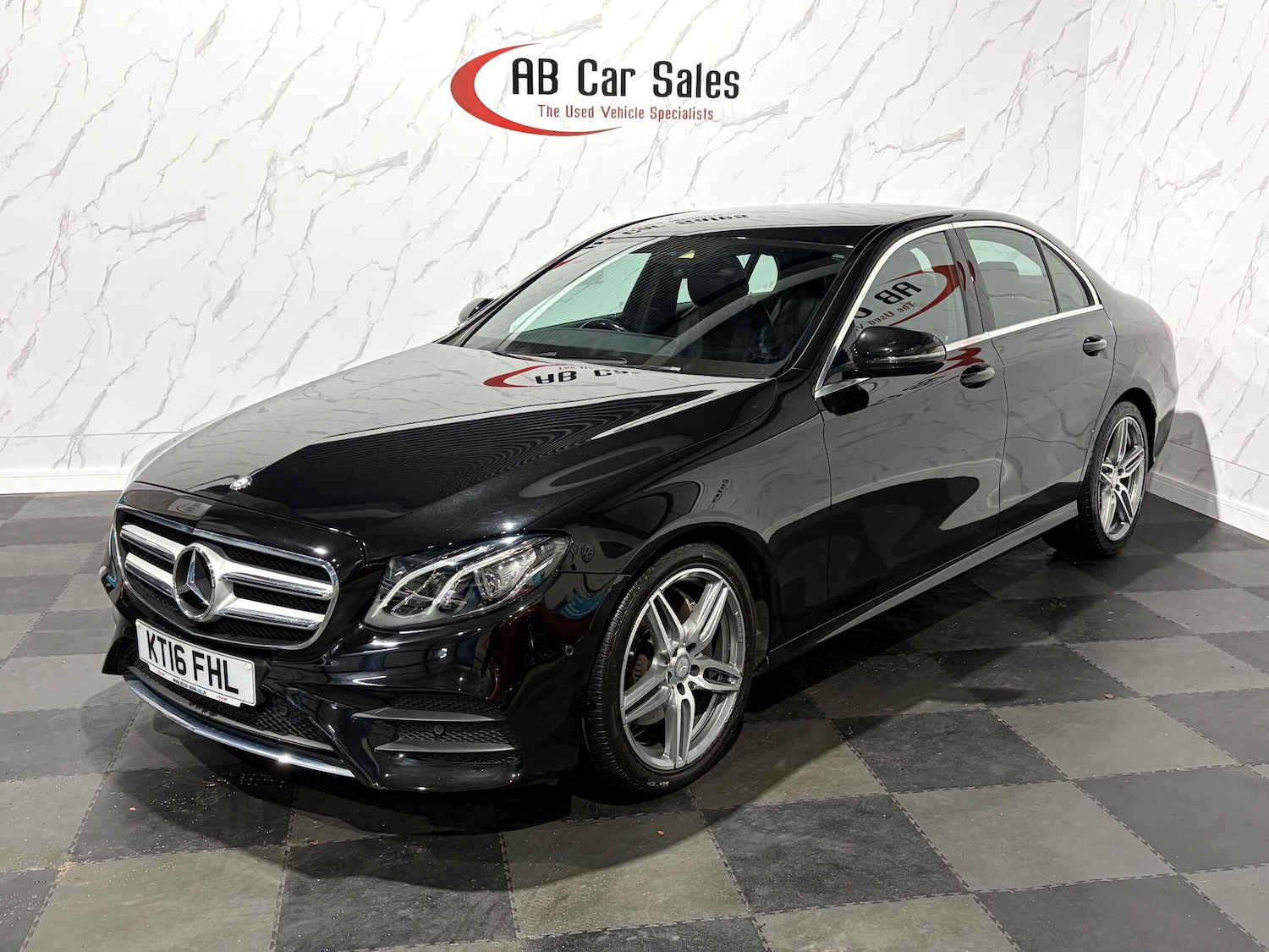 Used Mercedes-Benz E Class 2016 for sale - 76996977: Photo 6