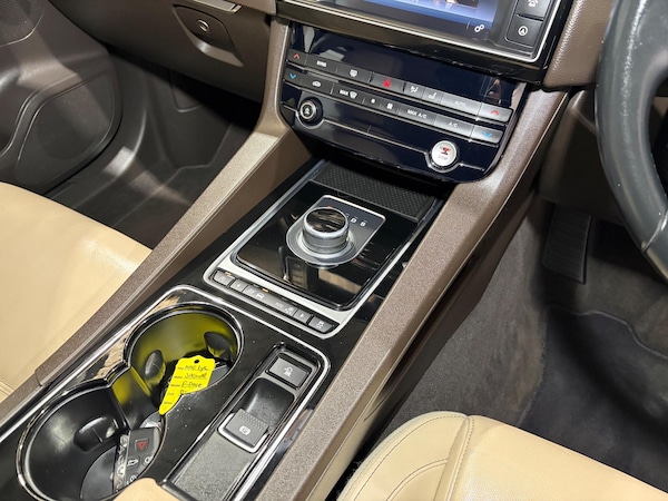 Used Jaguar F-Pace 2016 for sale - 76238969: Photo 12