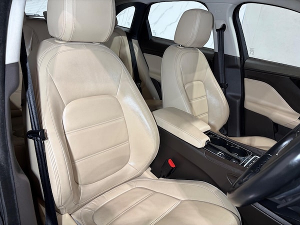 Used Jaguar F-Pace 2016 for sale - 76238969: Photo 13