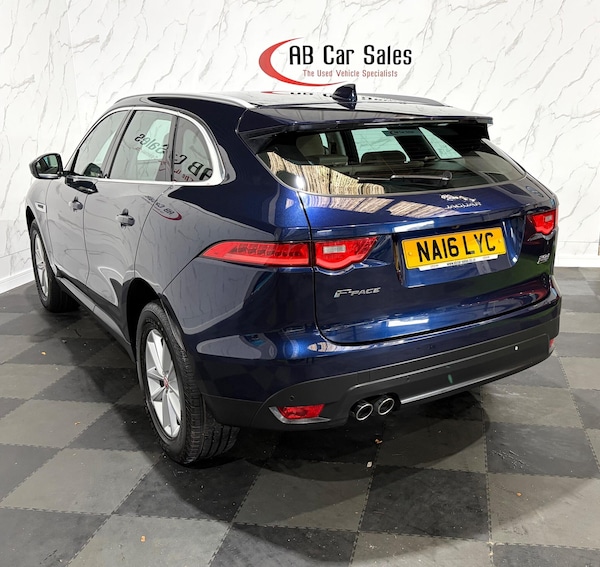 Used Jaguar F-Pace 2016 for sale - 76238969: Photo 6