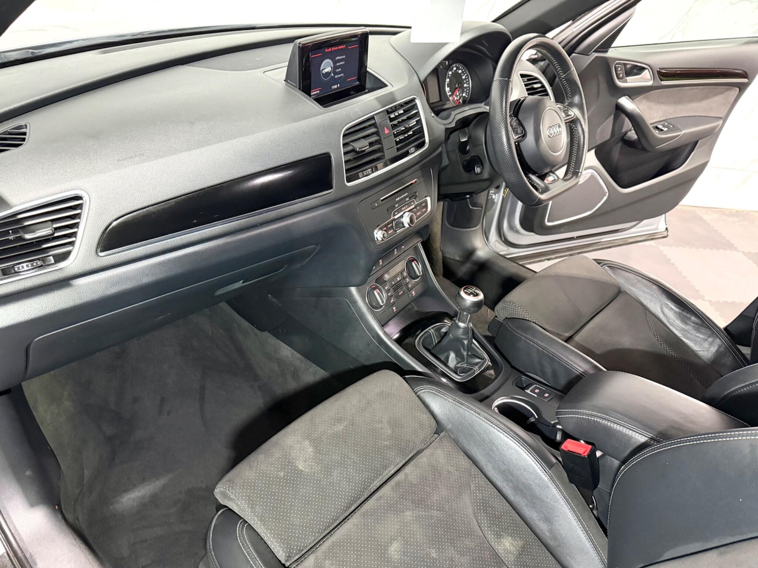 Used Audi Q3 2018 for sale - 77040424: Photo 21