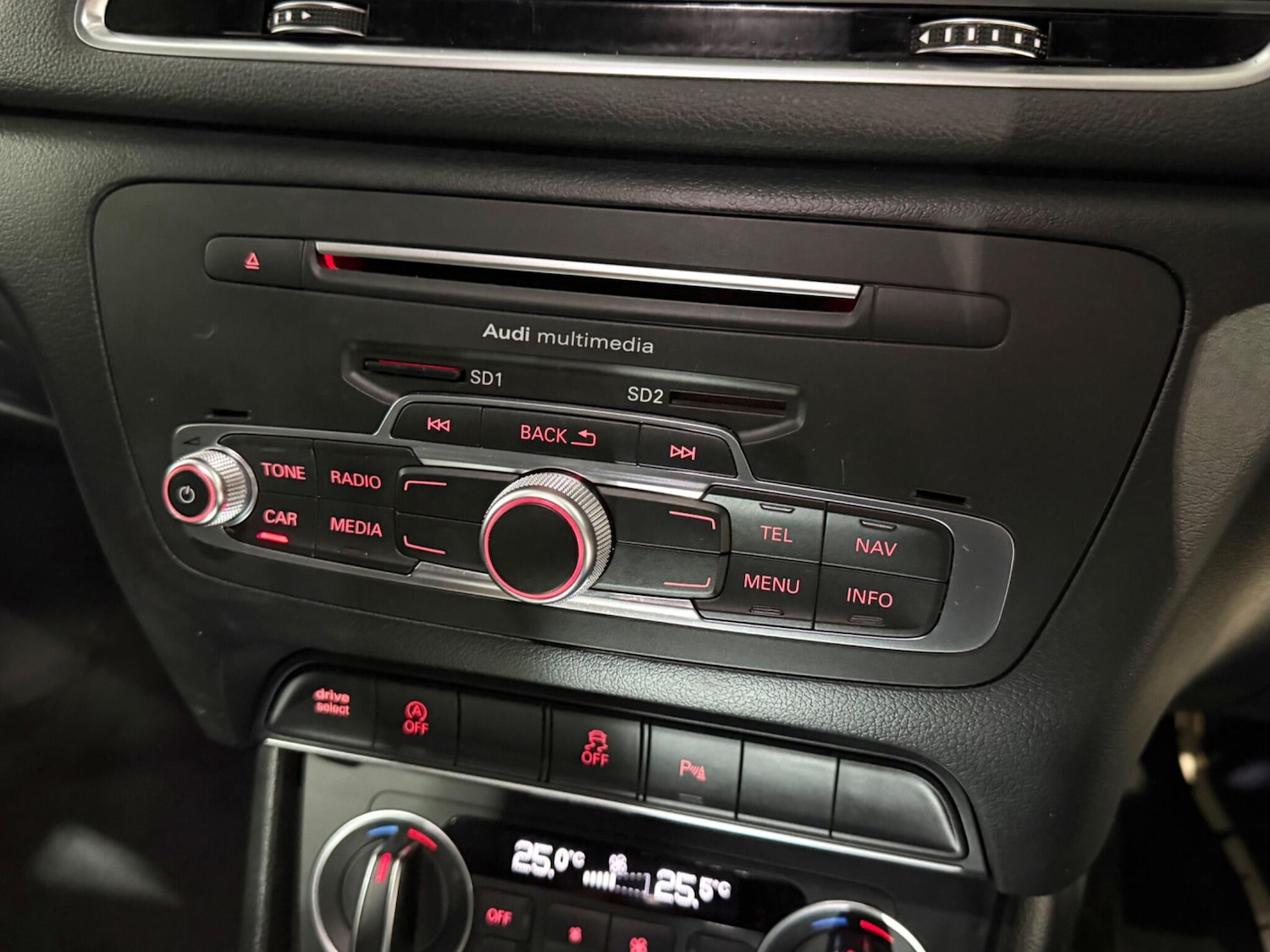 Used Audi Q3 2018 for sale - 77040424: Photo 24