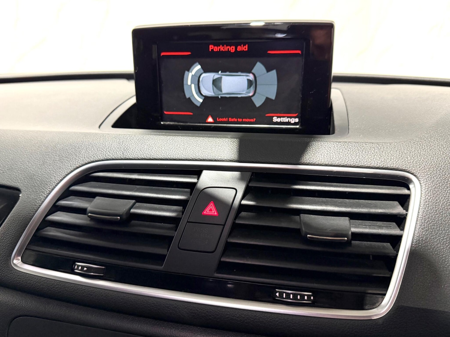 Used Audi Q3 2018 for sale - 77040424: Photo 27