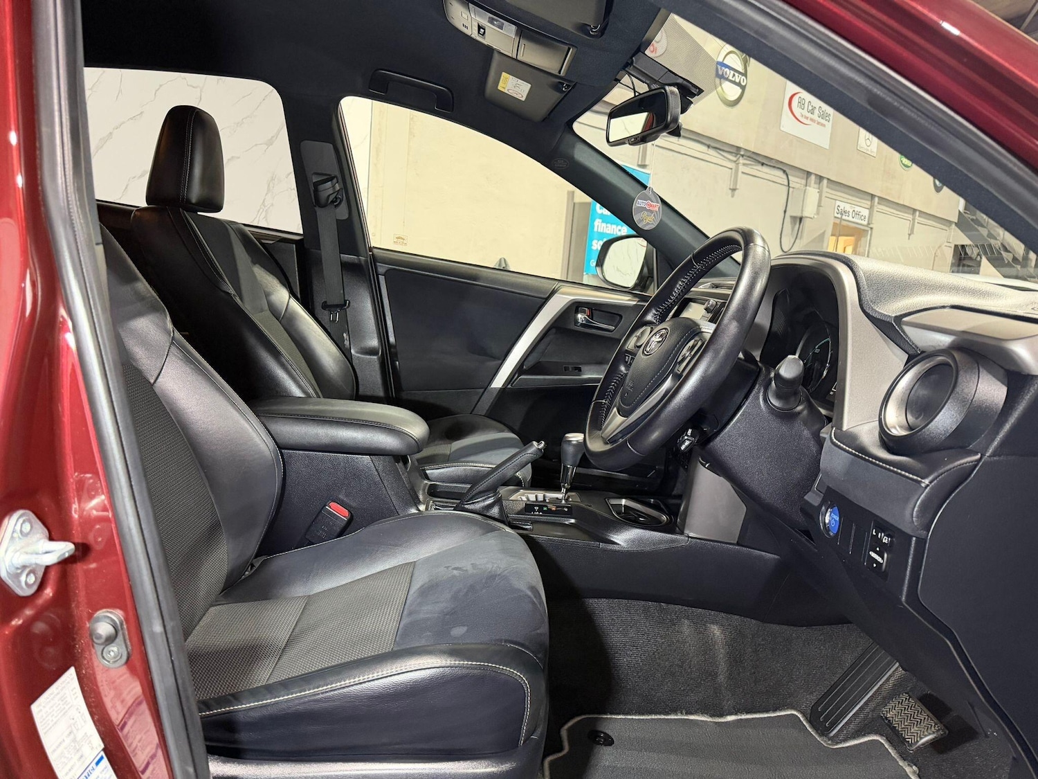 Used Toyota RAV4 2016 for sale - 77670910: Photo 14