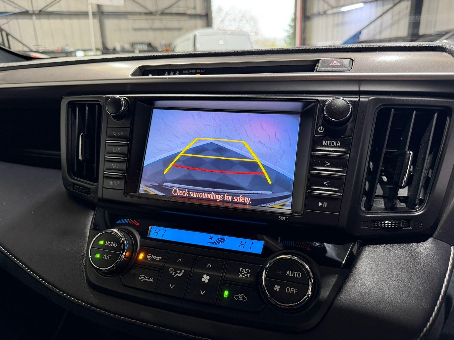 Used Toyota RAV4 2016 for sale - 77670910: Photo 23