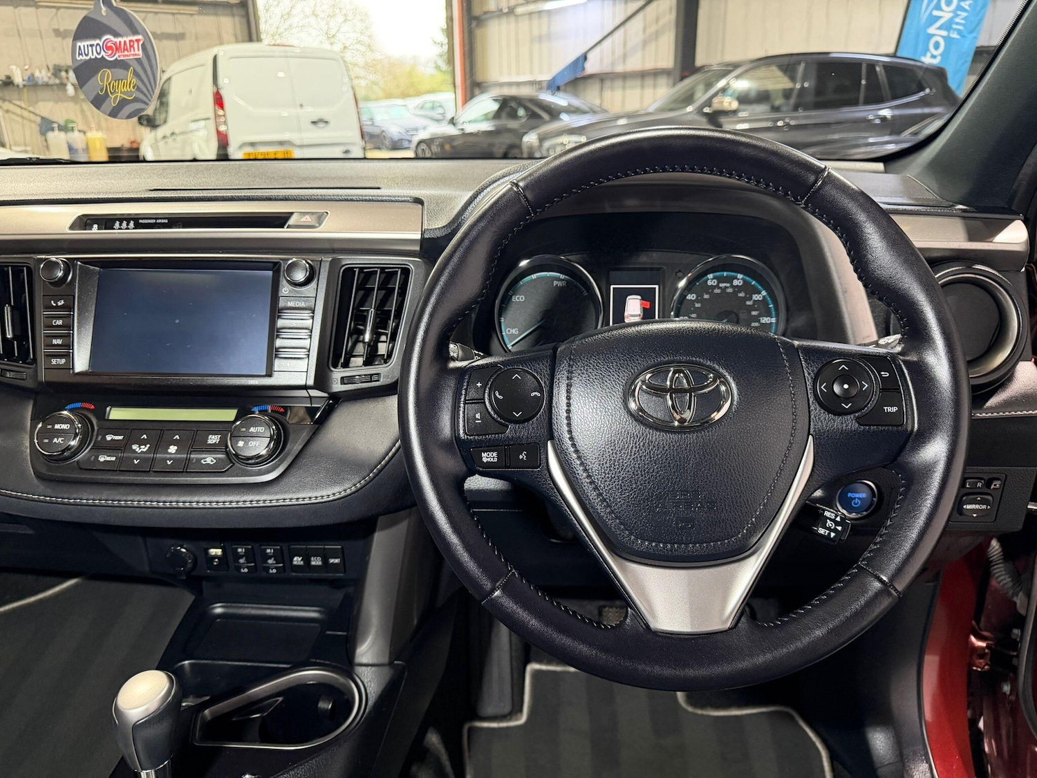Used Toyota RAV4 2016 for sale - 77670910: Photo 26