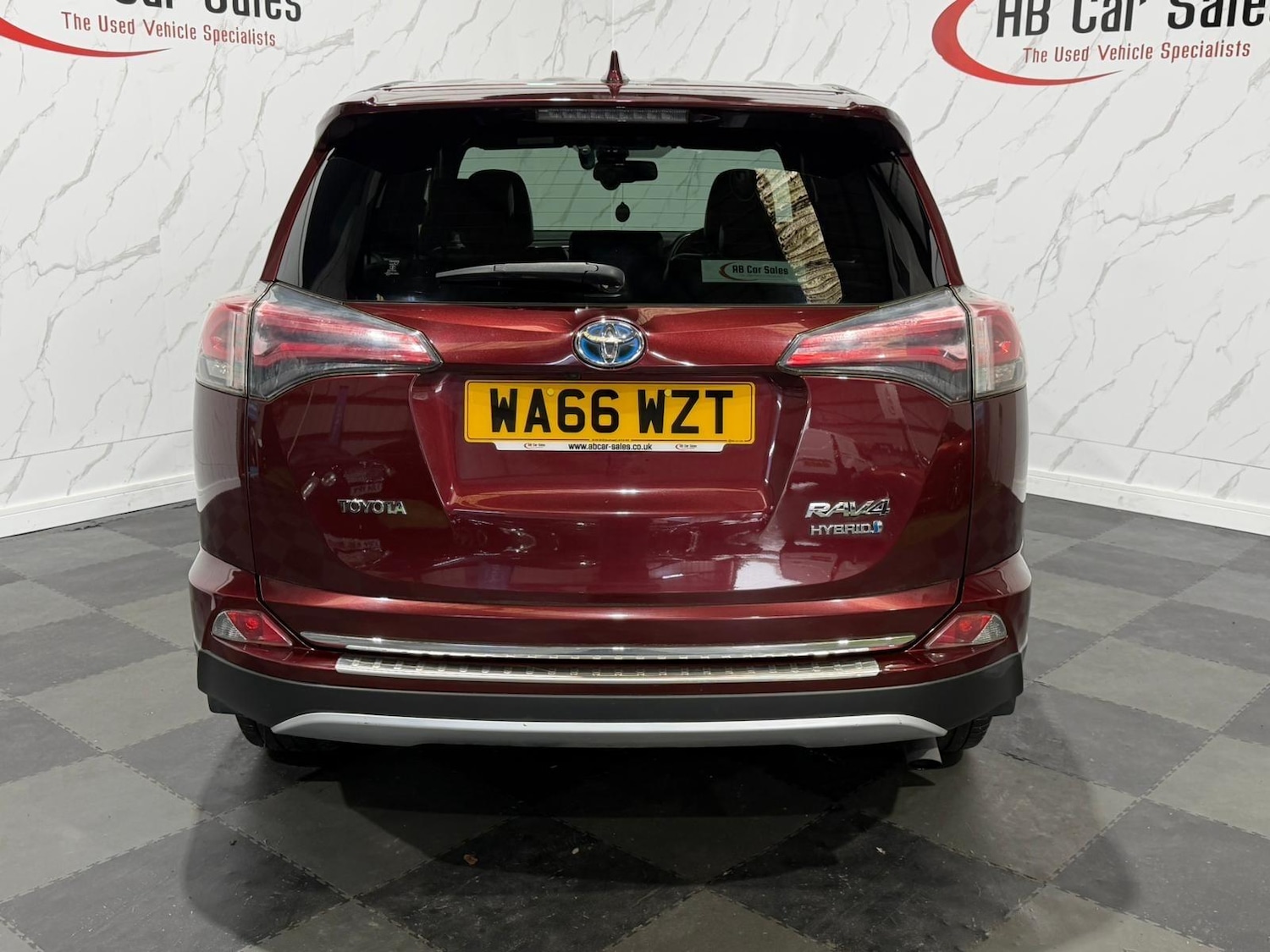 Used Toyota RAV4 2016 for sale - 77670910: Photo 3