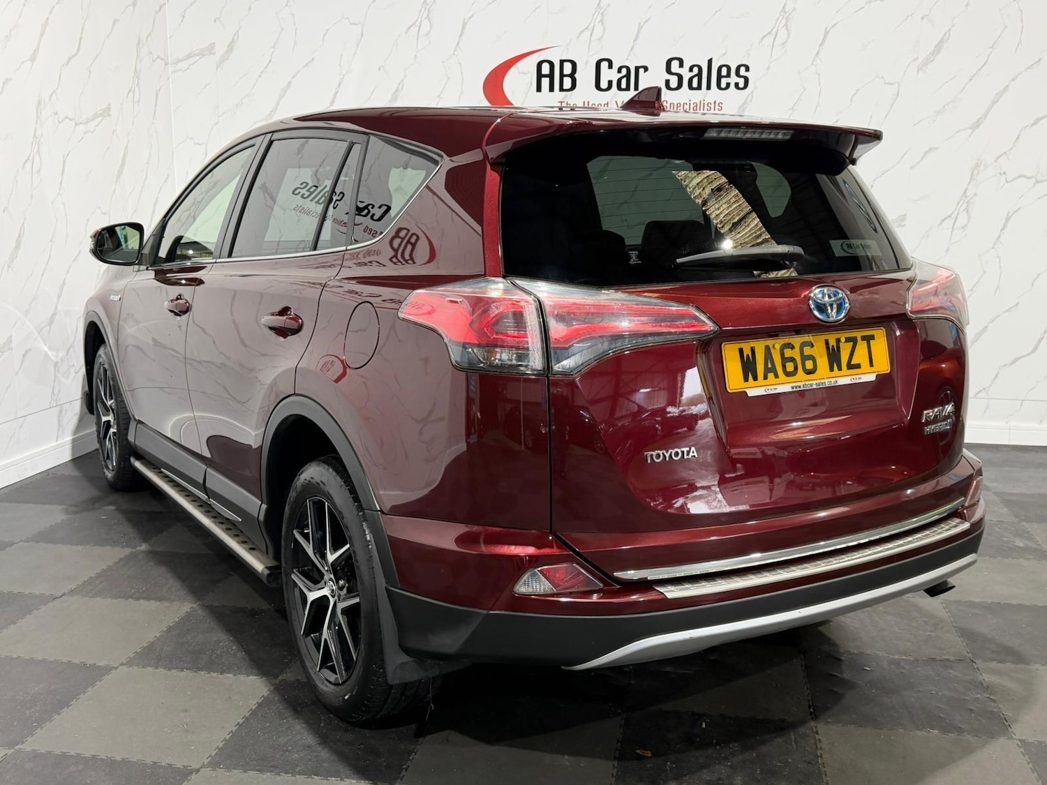 Used Toyota RAV4 2016 for sale - 77670910: Photo 5