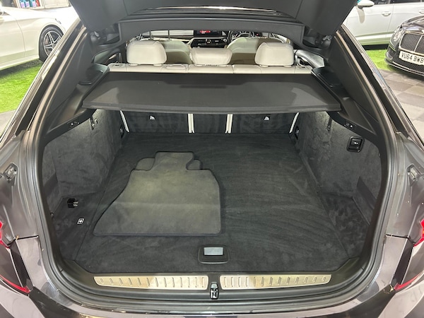 Used BMW 6 Series Gran Turismo 2018 for sale - 75506975: Photo 28